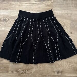 Molly Bracken W Med Knit Pleated Skirt w/Elastic Waist Black W‎ White Pattern